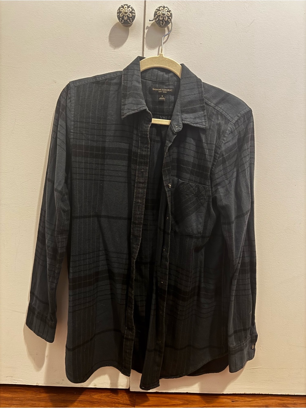 Banana Republic Men's Dark Gray Plaid Lightweight Shirt Jacket